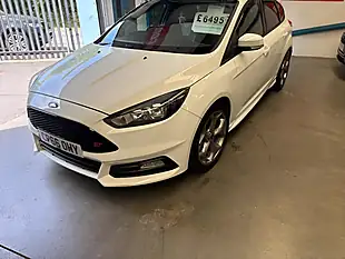 Used 2017 Ford Focus ST-1 White - Interior and Exterior details 18