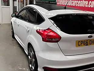 Used 2017 Ford Focus ST-1 White - Interior and Exterior details 2