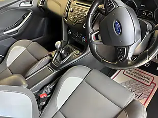 Used 2017 Ford Focus ST-1 White - Interior and Exterior details 20