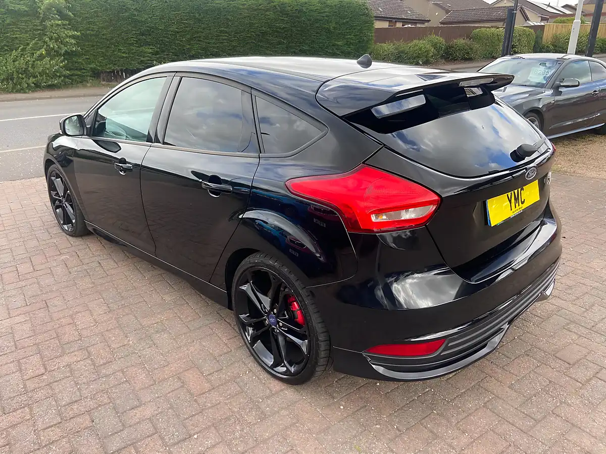 Used 2017 Ford Focus ST-2 Black - Interior and Exterior details 13