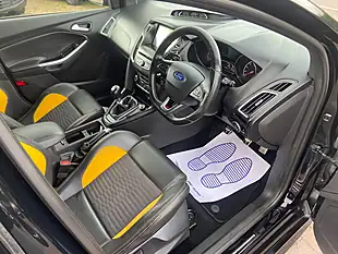 Used 2017 Ford Focus ST-2 Black - Interior and Exterior details 15