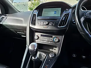Used 2017 Ford Focus ST-2 Black - Interior and Exterior details 17