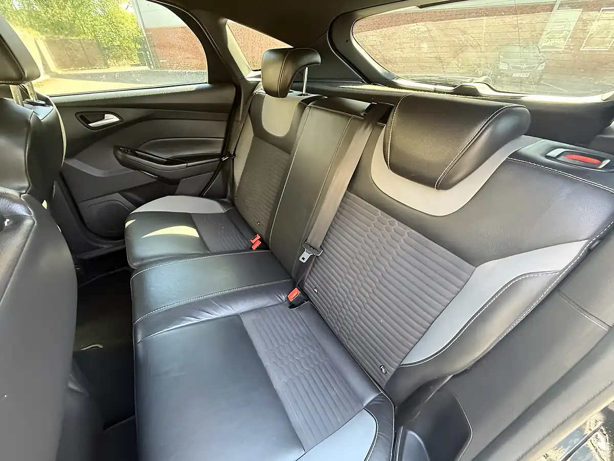 Used 2017 Ford Focus ST-2 Black - Interior and Exterior details 11