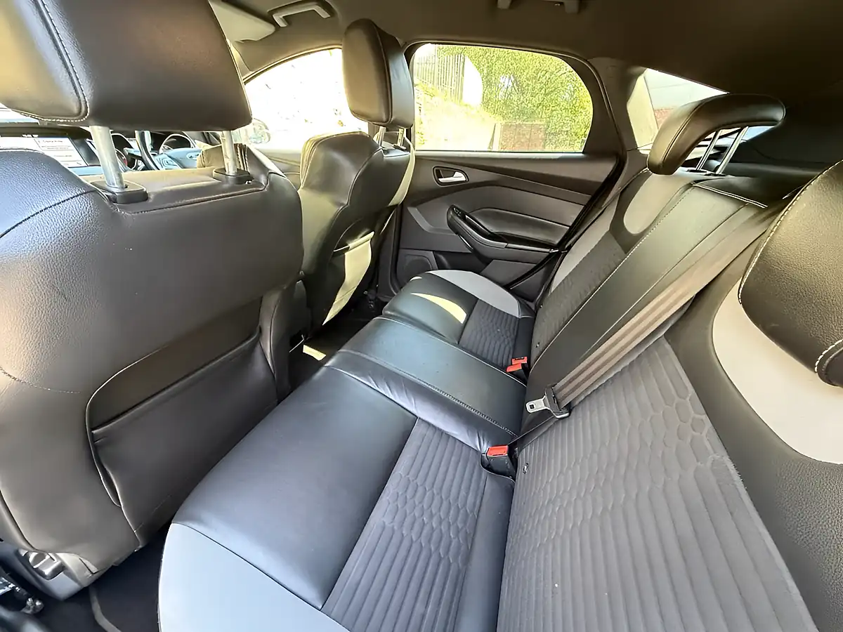 Used 2017 Ford Focus ST-2 Black - Interior and Exterior details 12