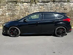 Used 2017 Ford Focus ST-2 Black - Interior and Exterior details 4