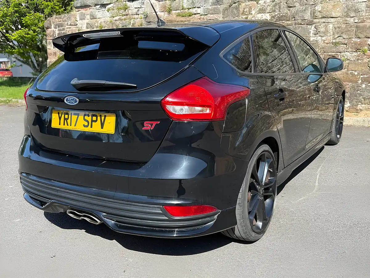 Used 2017 Ford Focus ST-2 Black - Interior and Exterior details 7