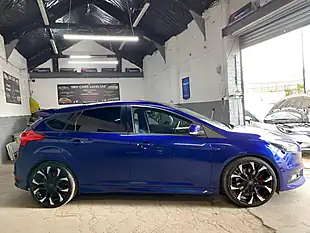 Used 2017 Ford Focus ST-2 Blue - Interior and Exterior details 12