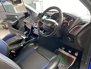 Used 2017 Ford Focus ST-2 Blue - Interior and Exterior details 15