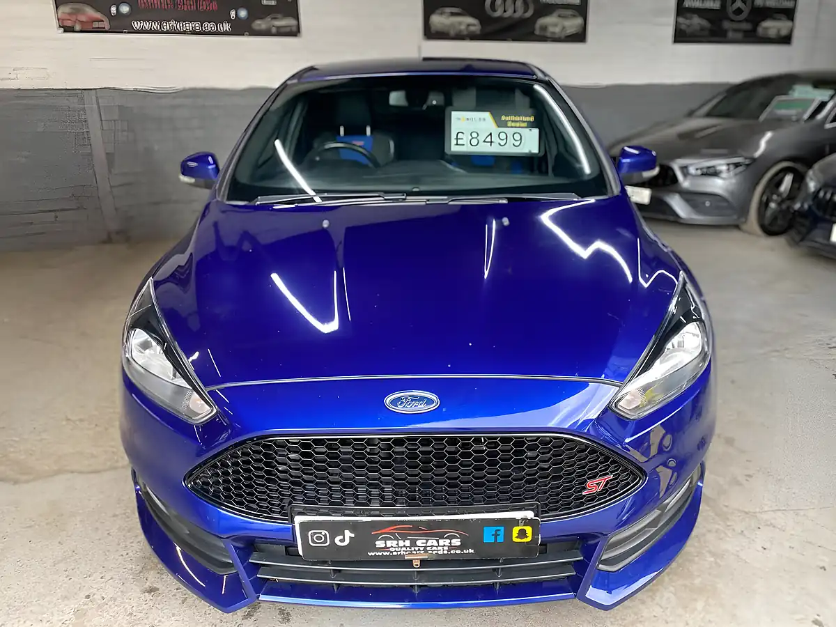 Used 2017 Ford Focus ST-2 Blue - Interior and Exterior details 4