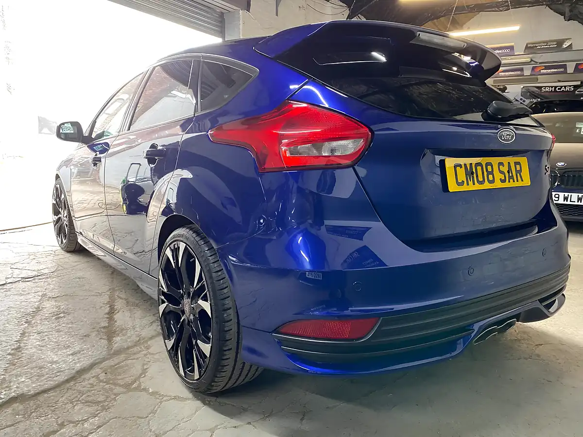 Used 2017 Ford Focus ST-2 Blue - Interior and Exterior details 6