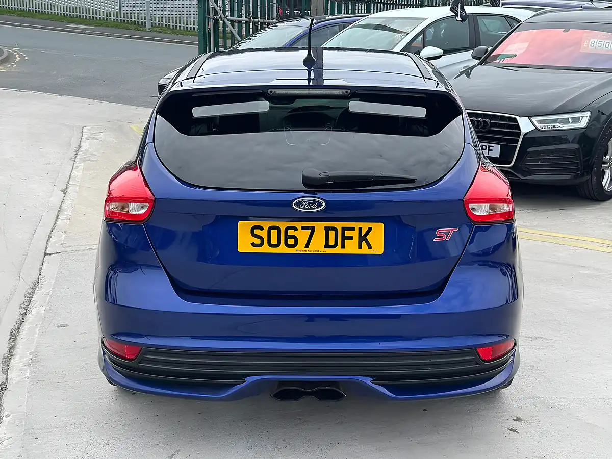 Used 2017 Ford Focus ST-2 Blue - Interior and Exterior details 10