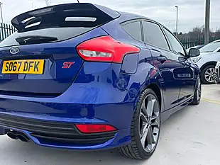 Used 2017 Ford Focus ST-2 Blue - Interior and Exterior details 14