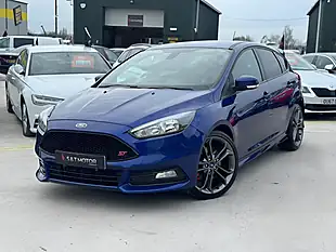 Used 2017 Ford Focus ST-2 Blue - Interior and Exterior details 4