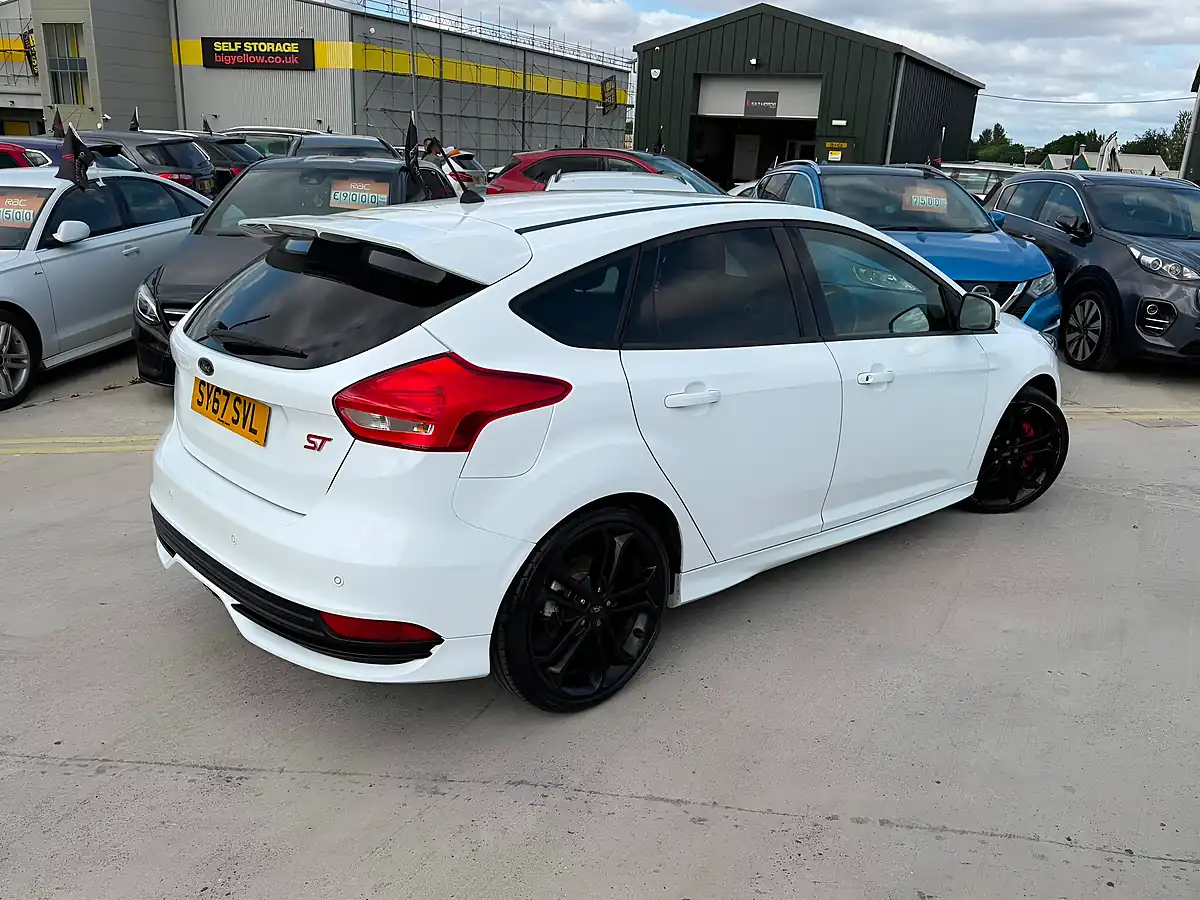 Used 2017 Ford Focus ST-2 White - Interior and Exterior details 10