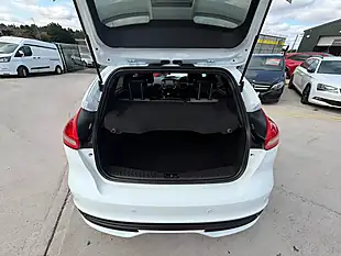 Used 2017 Ford Focus ST-2 White - Interior and Exterior details 18