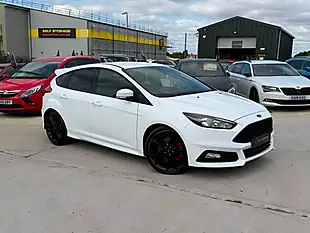 Used 2017 Ford Focus ST-2 White - Interior and Exterior details 2