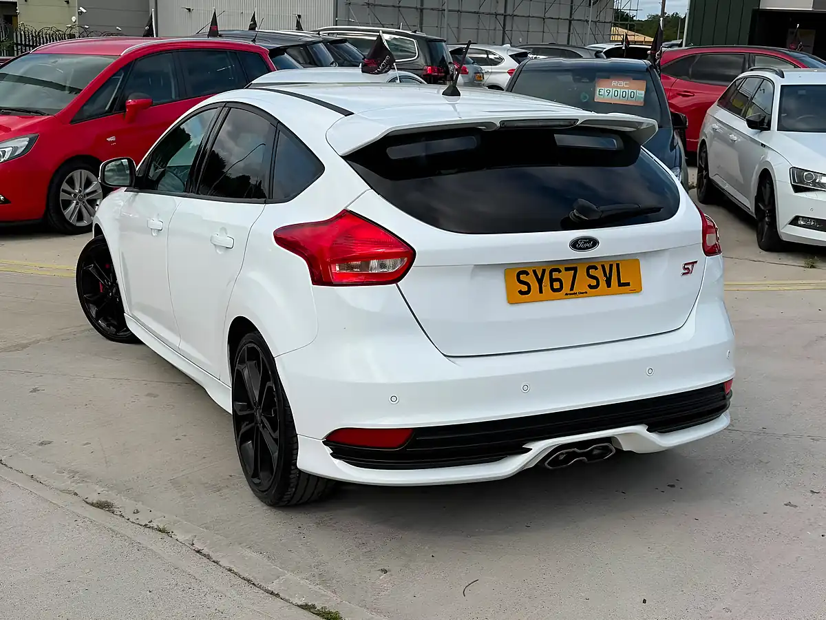 Used 2017 Ford Focus ST-2 White - Interior and Exterior details 7