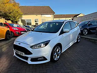 Used 2017 Ford Focus ST-2 White - Interior and Exterior details 5