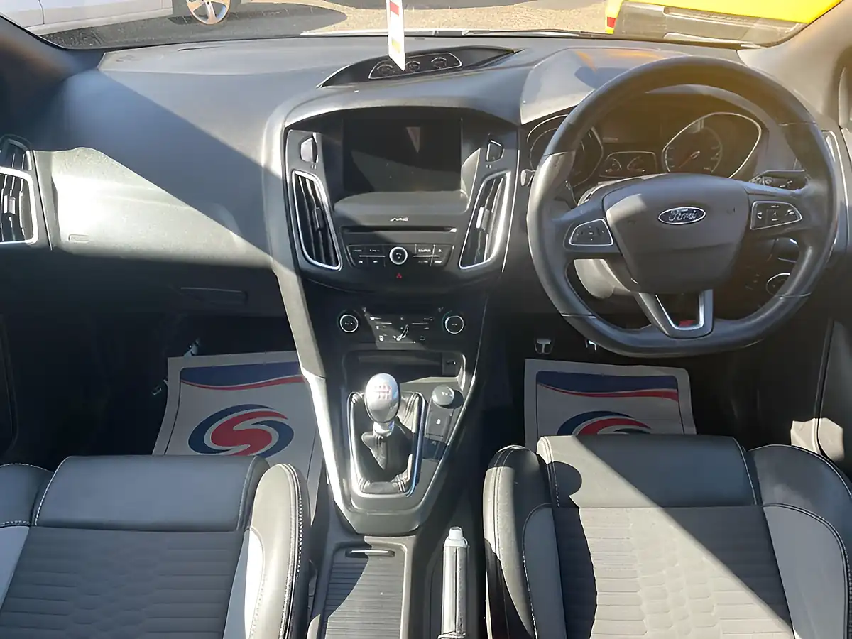 Used 2017 Ford Focus ST-2 White - Interior and Exterior details 16
