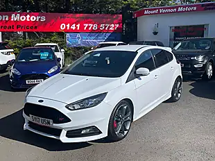 Used 2017 Ford Focus ST-2 White - Interior and Exterior details 3