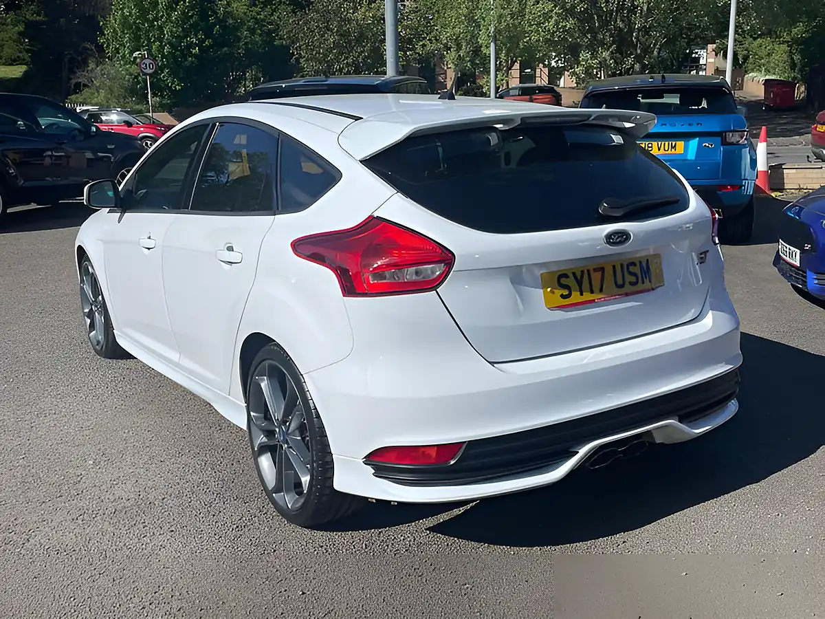 Used 2017 Ford Focus ST-2 White - Interior and Exterior details 5