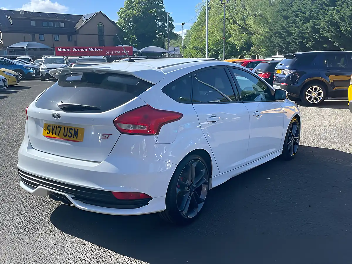 Used 2017 Ford Focus ST-2 White - Interior and Exterior details 7