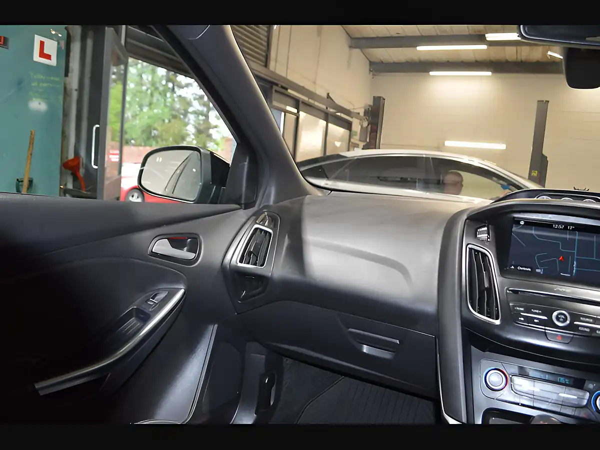 Used 2017 Ford Focus ST-3 Black - Interior and Exterior details 16