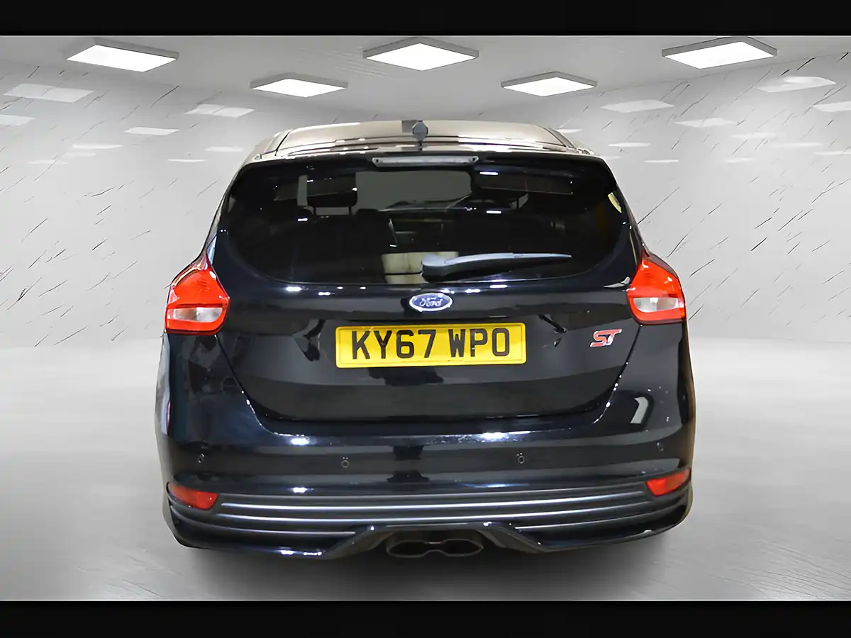 Used 2017 Ford Focus ST-3 Black - Interior and Exterior details 7