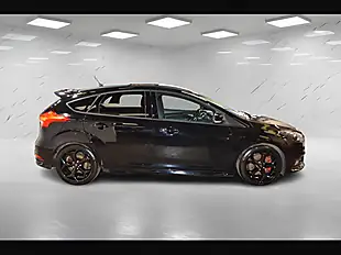 Used 2017 Ford Focus ST-3 Black - Interior and Exterior details 9