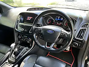 Used 2017 Ford Focus ST-3 Black - Interior and Exterior details 13