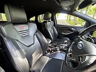Used 2017 Ford Focus ST-3 Black - Interior and Exterior details 14