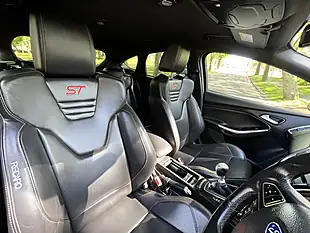 Used 2017 Ford Focus ST-3 Black - Interior and Exterior details 20