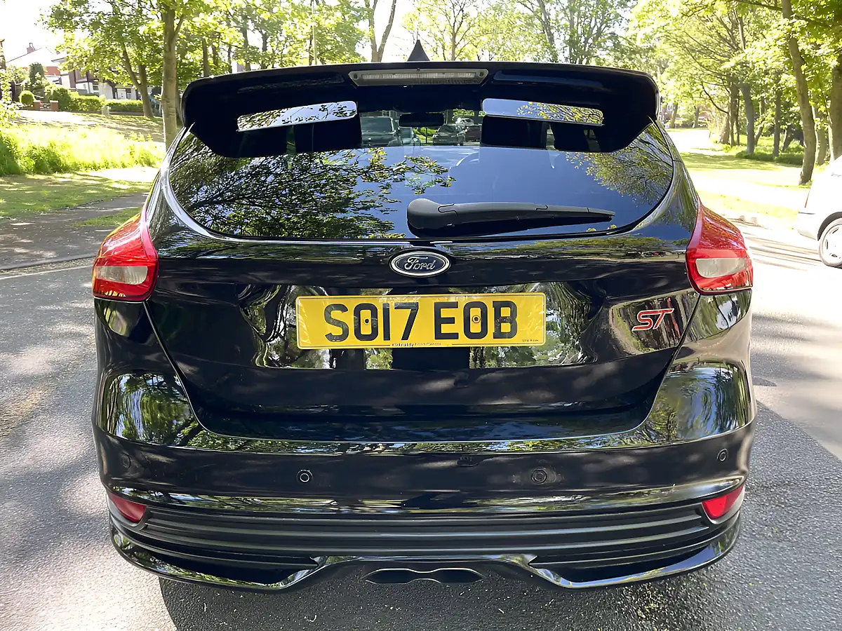 Used 2017 Ford Focus ST-3 Black - Interior and Exterior details 4