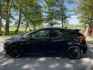 Used 2017 Ford Focus ST-3 Black - Interior and Exterior details 6