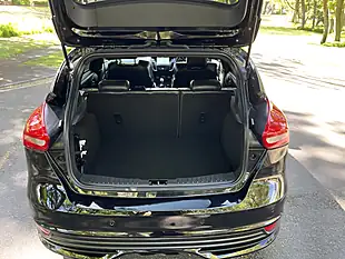 Used 2017 Ford Focus ST-3 Black - Interior and Exterior details 9