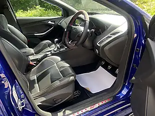 Used 2017 Ford Focus ST-3 Blue - Interior and Exterior details 12