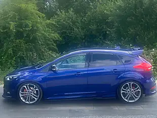 Used 2017 Ford Focus ST-3 Blue - Interior and Exterior details 19