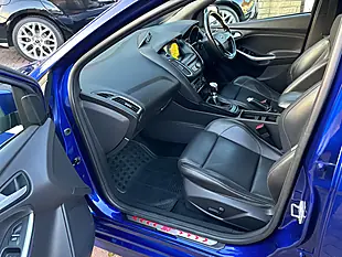 Used 2017 Ford Focus ST-3 Blue - Interior and Exterior details 12