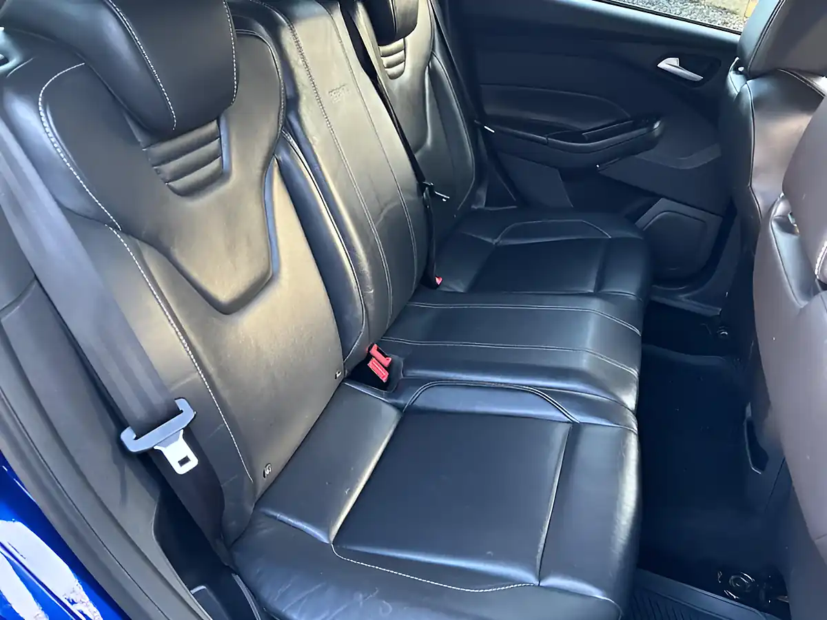 Used 2017 Ford Focus ST-3 Blue - Interior and Exterior details 13