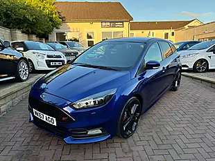 Used 2017 Ford Focus ST-3 Blue - Interior and Exterior details 5