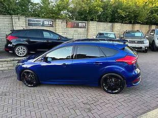 Used 2017 Ford Focus ST-3 Blue - Interior and Exterior details 7