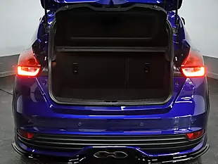 Used 2017 Ford Focus ST-3 Deep Impact Metallic Blue - Interior and Exterior details 16