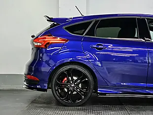 Used 2017 Ford Focus ST-3 Deep Impact Metallic Blue - Interior and Exterior details 17
