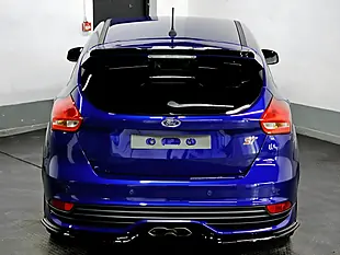 Used 2017 Ford Focus ST-3 Deep Impact Metallic Blue - Interior and Exterior details 9
