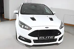 Used 2017 Ford Focus ST-3 Frozen White - Interior and Exterior details 9
