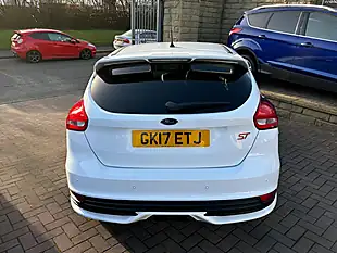 Used 2017 Ford Focus ST-3 Frozen White - Interior and Exterior details 9