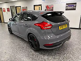 Used 2017 Ford Focus ST-3 Grey - Interior and Exterior details 10