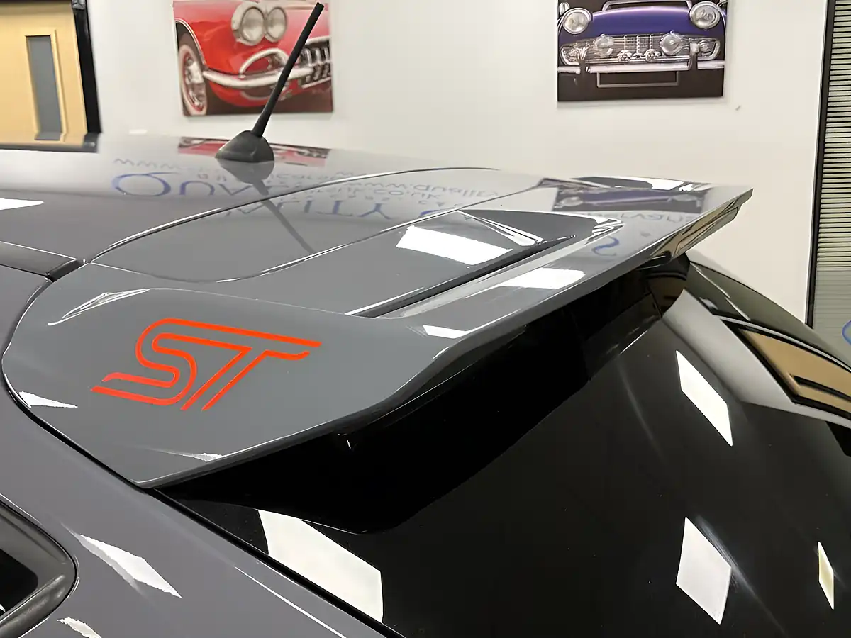 Used 2017 Ford Focus ST-3 Grey - Interior and Exterior details 11