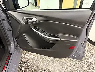 Used 2017 Ford Focus ST-3 Grey - Interior and Exterior details 16
