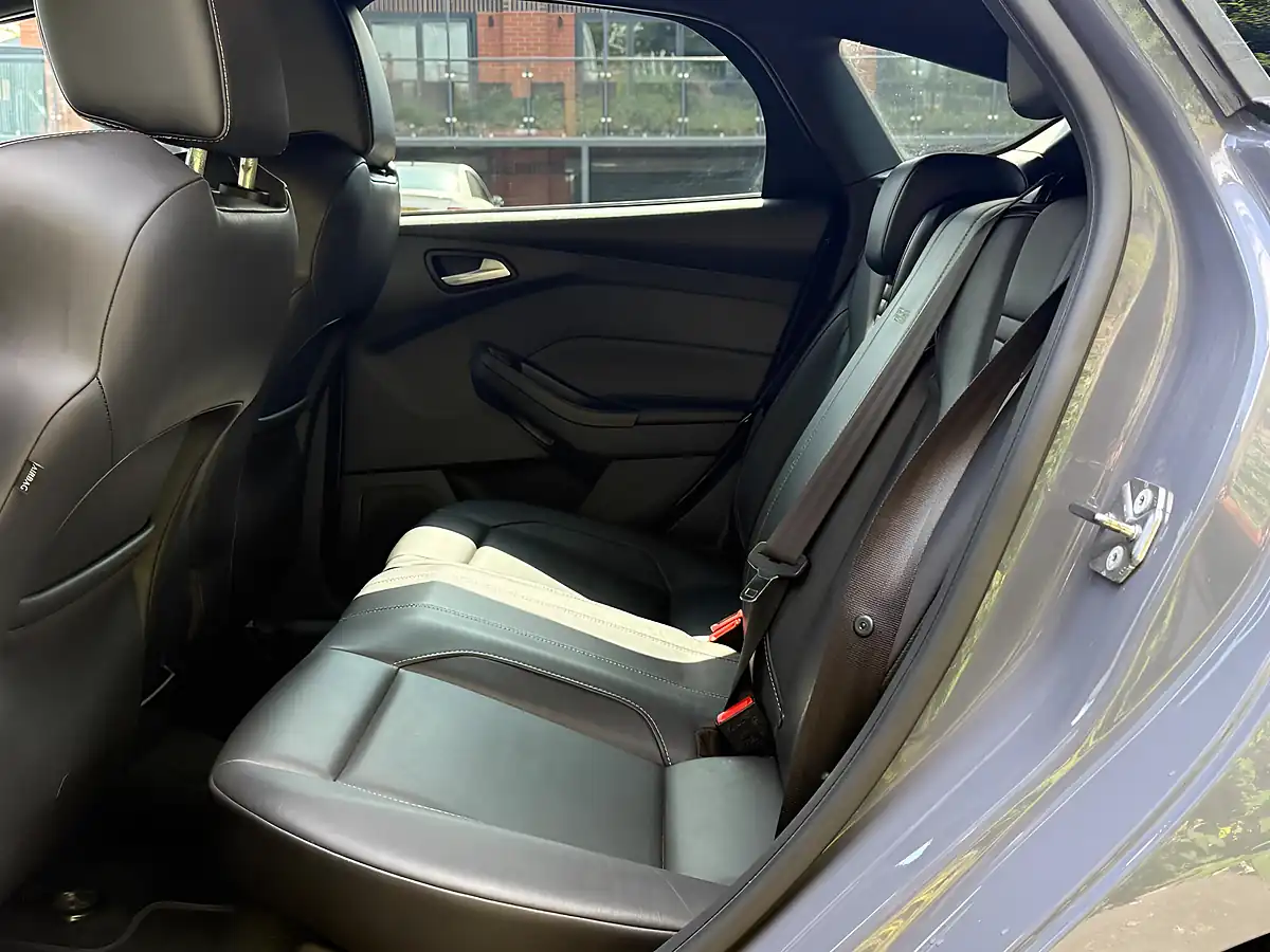Used 2017 Ford Focus ST-3 Grey - Interior and Exterior details 12